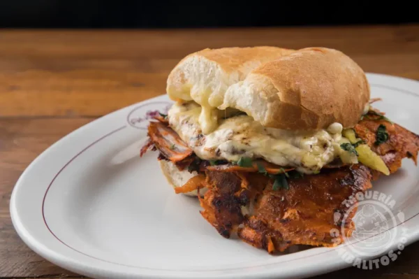 Torta al pastor con queso