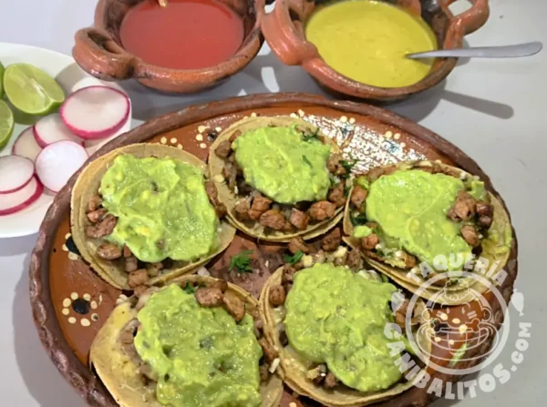 Orden Tacos-chuleta c/tort/maíz y Aguacate