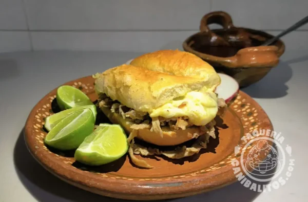 Torta de carne árabe con queso